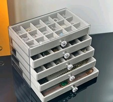 1 Grey Large Elegant Jewellery