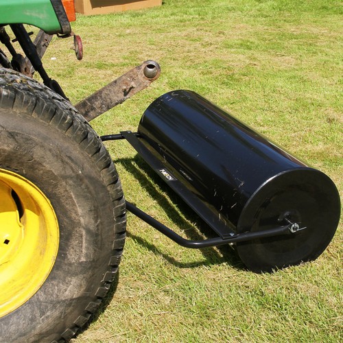 Towable garden roller towed - towable,
