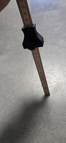Spacer holder for scale - holder, when