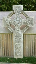 Reconstituted Stone Celtic Cross Hanging Plaque Statue | Vintage Garden Ornament