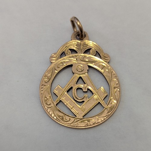 9ct yellow gold masonic - 9ct, fob