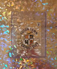 LUTON TOWN FOOTBALL CLUB BADGE - PANINI EFL 2026