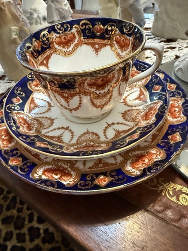 Royal albert bone china - royal,