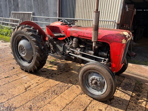 Massey ferguson tractor - 35,