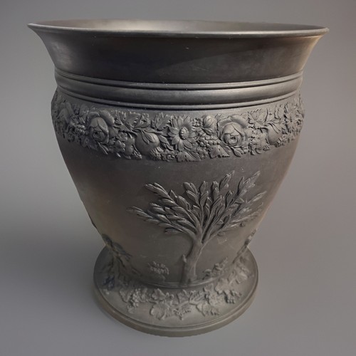 Antique large wedgwood black - wedgwood,