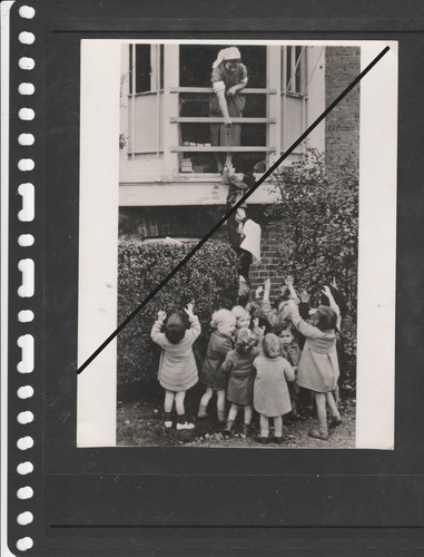 Photograph world war era - photograph, 2