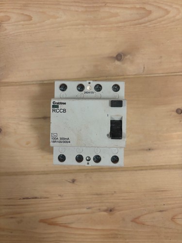 Crabtree loadstar rccb 4pole - crabtree,