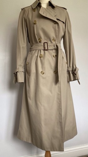 Authentic vintage burberry - authentic,