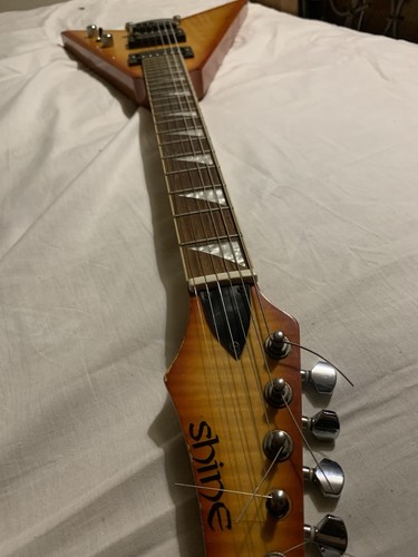 Shine electric guitar flying - shine,