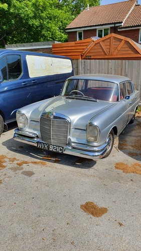 Mercedes w111 220 seb fintail - mercedes,