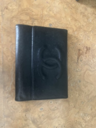 Chanel black caviar leather - black,