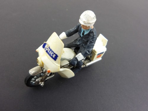Britains 9673 police - 9673, patrol