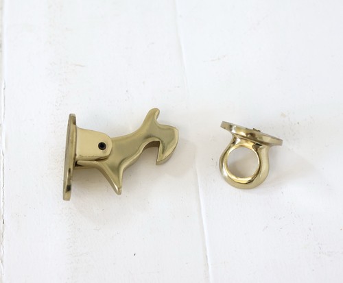 Vintage brass catch hold - brass,