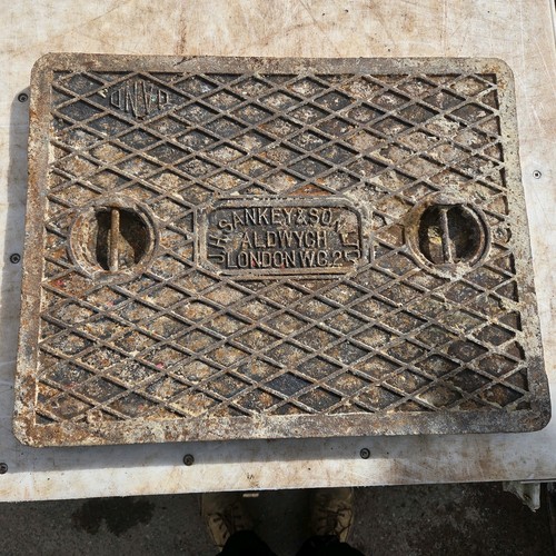 Cast iron manhole cover 660mm - cast,