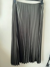 F&F Skirt Size 16 Green