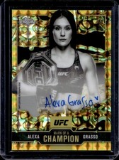 2025 Topps UFC Chrome Alexa Grasso Champion Auto Gold Geometric Refractor #/50
