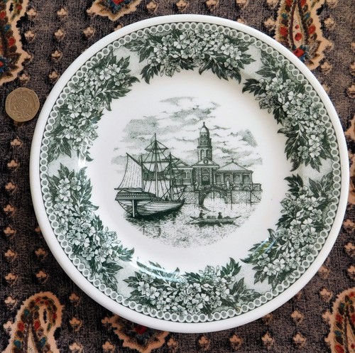 Vintage wedgwood plate - wedgwood, 7"