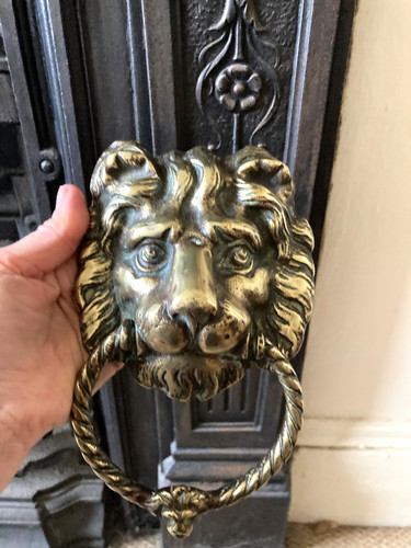 Large heavy solid - large, lion's