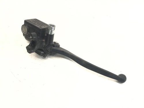Front brake master cylinder
