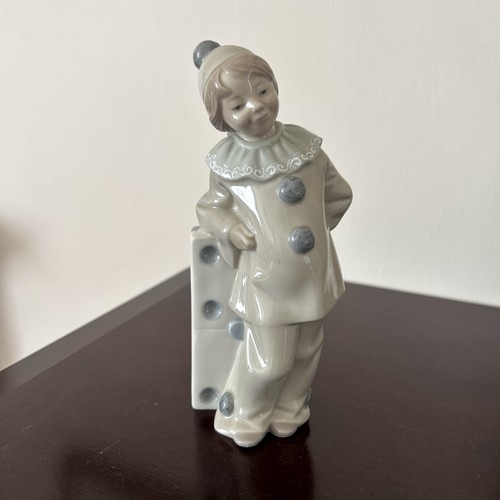 Lladro figurine porcelain girl - lladro,