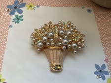 Faux Pearl Flower Basket