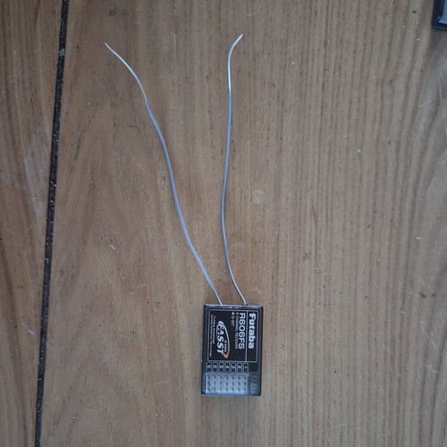 Futaba r606fs 4ghz - r606fs, receiver