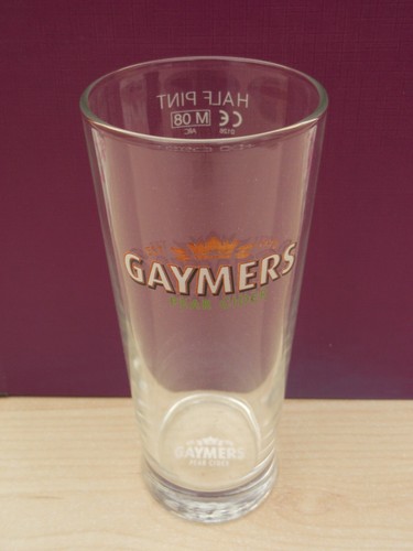 Two gaymers pear cider - pear,
