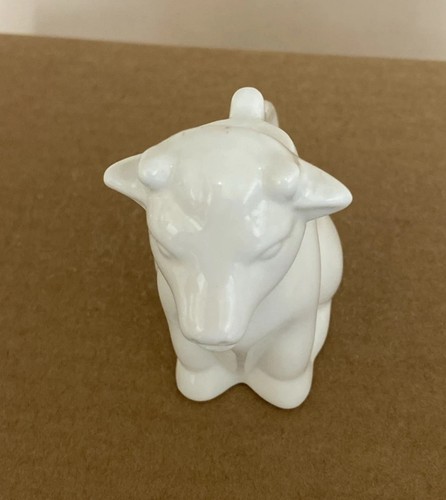 Porcelain white milk cream - milk,