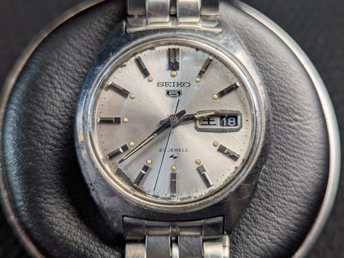 Seiko 5126 8010 vintage auto - 5,