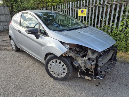 Breaking fiesta mk7 van - breaking,