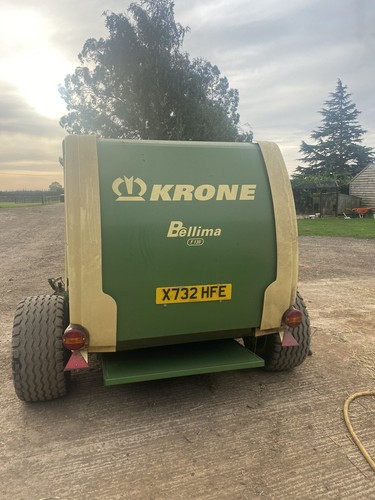 Krone round baler - round,