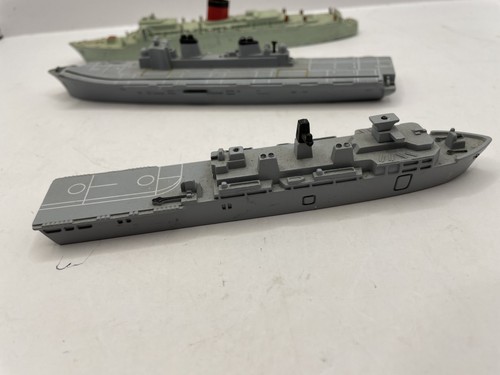 Tri ang minic ship - ship, all