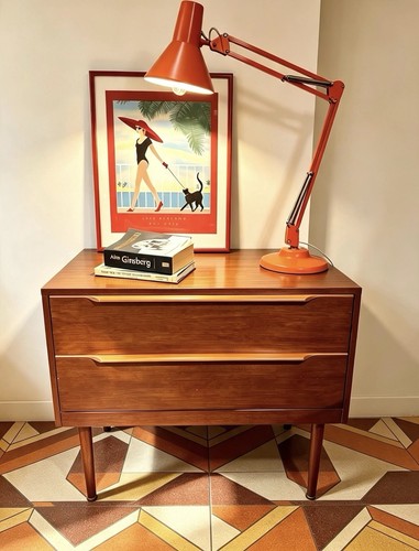 Vintage retro mid - a,