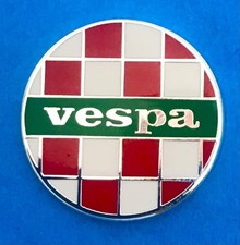 SCOOTER MOD BADGE - VESPA 2 TONE GREEN WHITE RED ITALIAN ITALIANO COLOURS