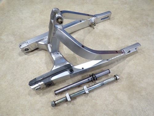Ducati 600 750 - , ss