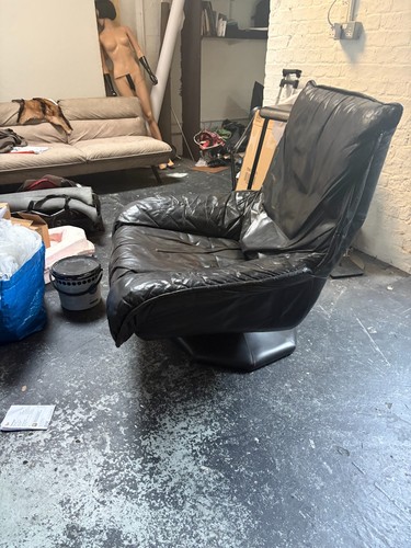 Swivel chair black - swivel,