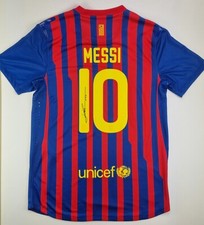 Lionel Messi Barcelona Hand