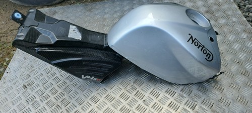 Norton v4sv v4rr fuel - v4sv,