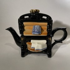 Paul Cardew Designs “Washing Mangle” Laundry Miniature Teapot Mint Condition
