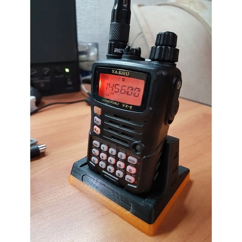 Yaesu stand please - vx-6r,
