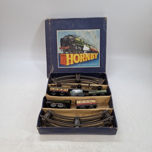 Hornby gauge passenger set - hornby,