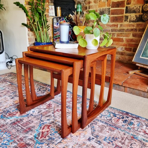 Plan teak quadrille nest of - plan,