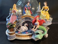 Vintage Disney Princess Once Upon A Dream Musical Snow Globe