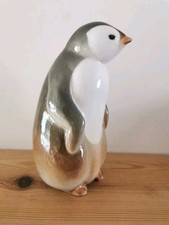 Vintage Lomonosov PENGUIN Porcelain Figurine Made in Russia, Superb condition 
