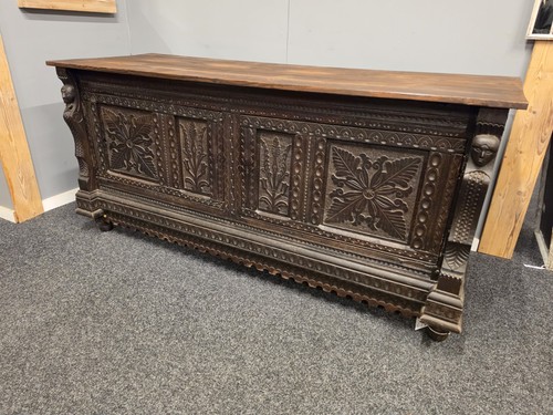 Large carved gothic - large,