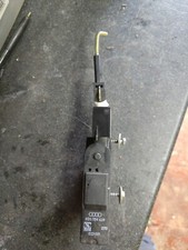 AUDI 80 CABRIOLET TAILGATE BOOT HATCH LOCK ACTUATOR SOLENOID 8G0959639