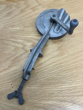 Vintage Bean Slicer Kitchen