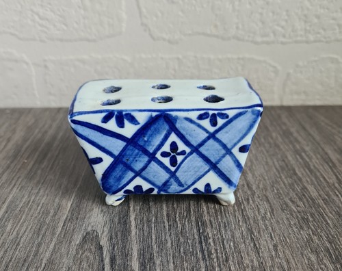 Small vintage delft ware - delft,