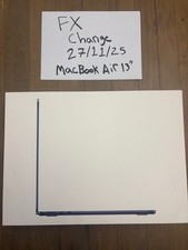 MacBook Air 2025 13.6-inch M4 10-core CPU 8-core GPU 16GB/256GB - Midnight (NEW)