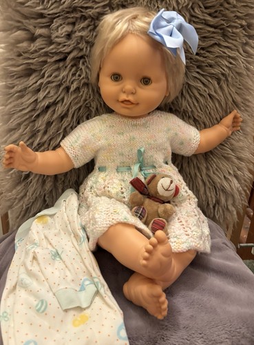 Spanish famosa doll head - -,